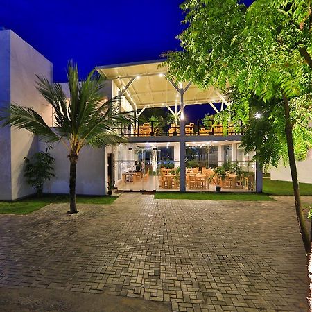 Arugambay Roccos Hotel Arugam Bay Exterior foto