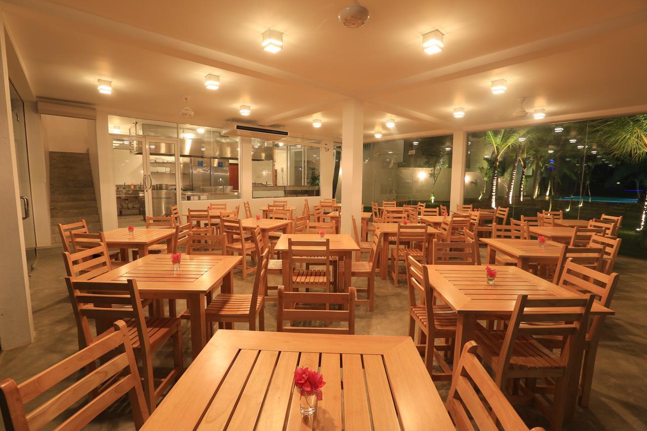 Arugambay Roccos Hotel Arugam Bay Exterior foto